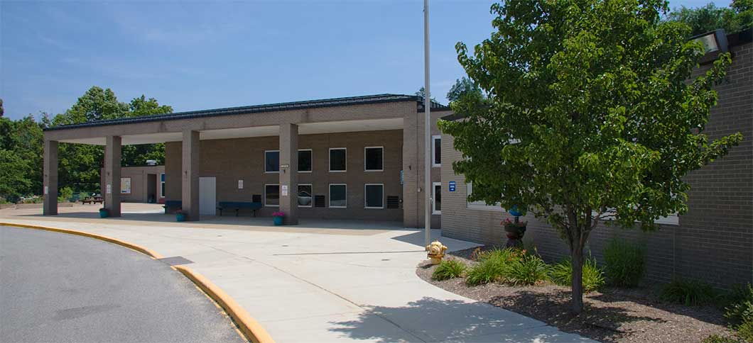 Front entrance of Ada Vista Elementary