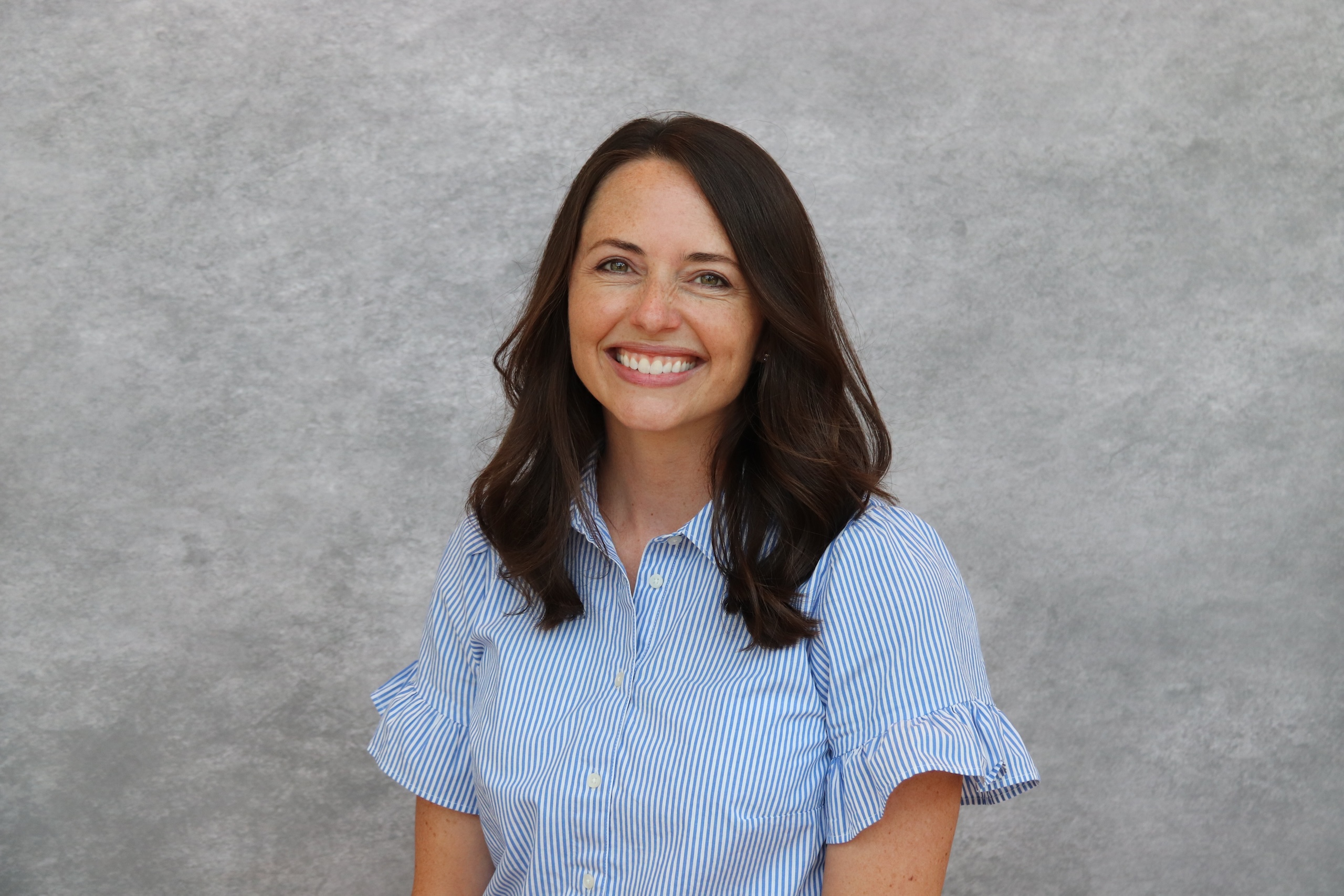 Raeanne Hart Headshot